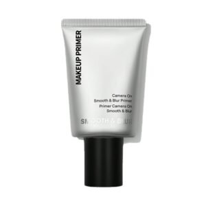 Apply moisturizing lotion before makeup